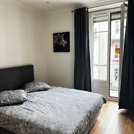 Grand 5 Pieces Au Centre Apartment Genf