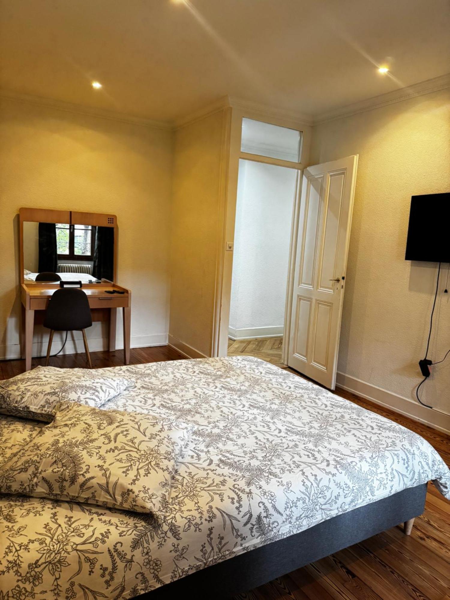 Apartamento Grand 5 Pieces Au Centre Ginebra